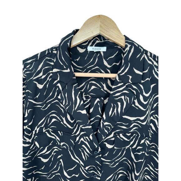 Pleione Top Blouse Shirt Button up Womens Size L‎ Tiger Stripe Work Career - Picture 3 of 10